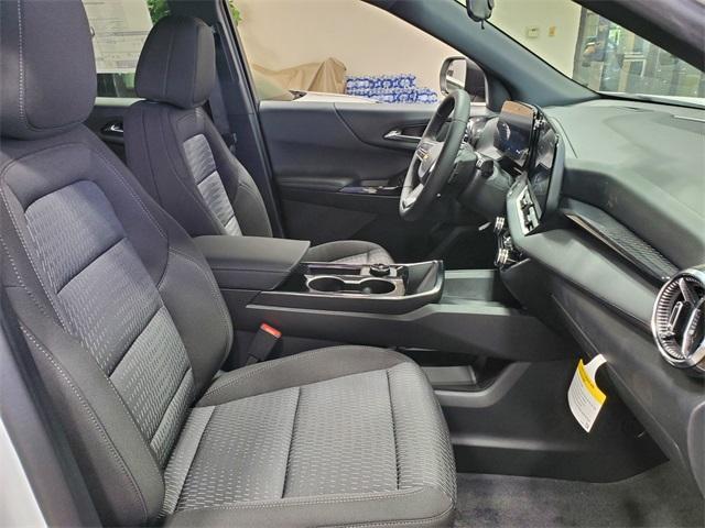 new 2026 Chevrolet Equinox car, priced at $29,995