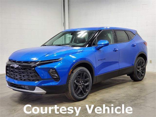 new 2025 Chevrolet Blazer car, priced at $39,820