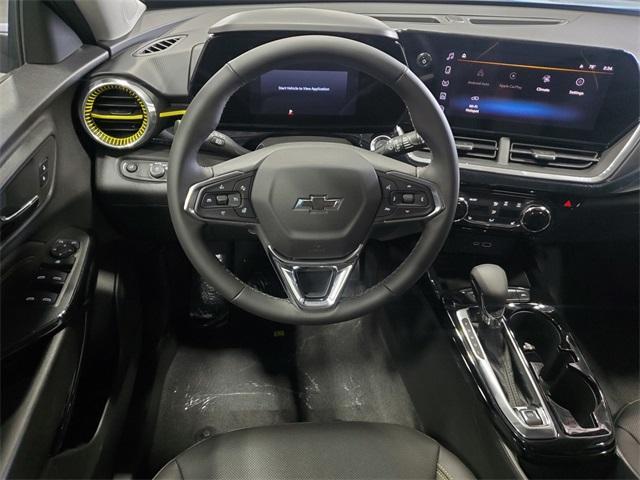 new 2025 Chevrolet Trax car, priced at $26,290