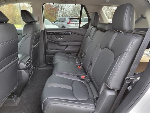 new 2025 Honda Pilot car, priced at $49,409
