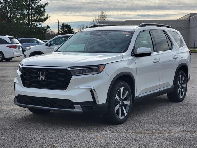 new 2025 Honda Pilot car, priced at $49,409