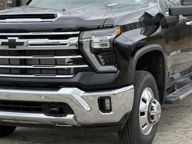 new 2025 Chevrolet Silverado 3500 car, priced at $86,105