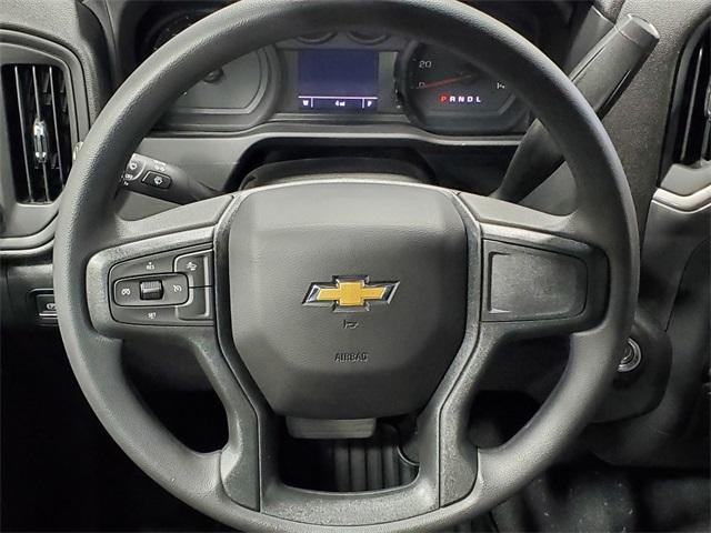 new 2025 Chevrolet Silverado 1500 car, priced at $45,667