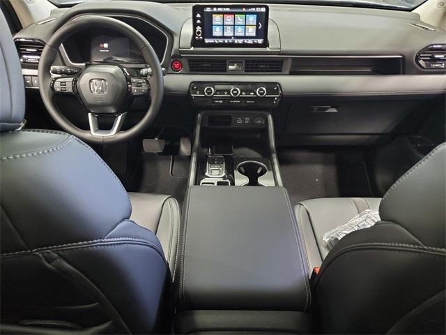 new 2025 Honda Pilot car, priced at $51,050