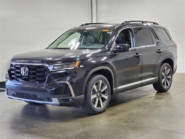 new 2025 Honda Pilot car, priced at $51,050