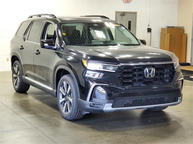 new 2025 Honda Pilot car, priced at $51,050
