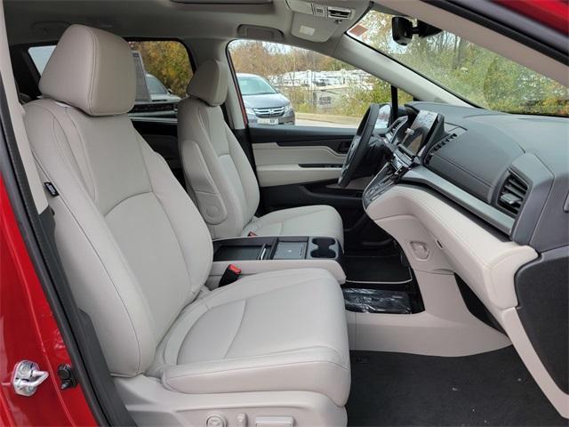 new 2026 Honda Odyssey car, priced at $43,190