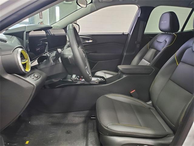 new 2025 Chevrolet Trax car, priced at $25,895