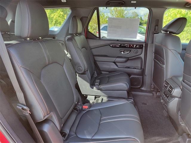 new 2025 Honda Pilot car, priced at $50,330