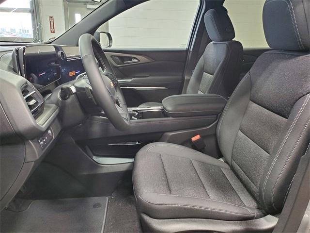 new 2025 Chevrolet Traverse car, priced at $42,595