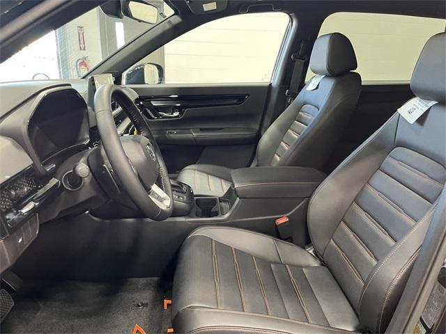 new 2026 Honda CR-V Hybrid car, priced at $43,700