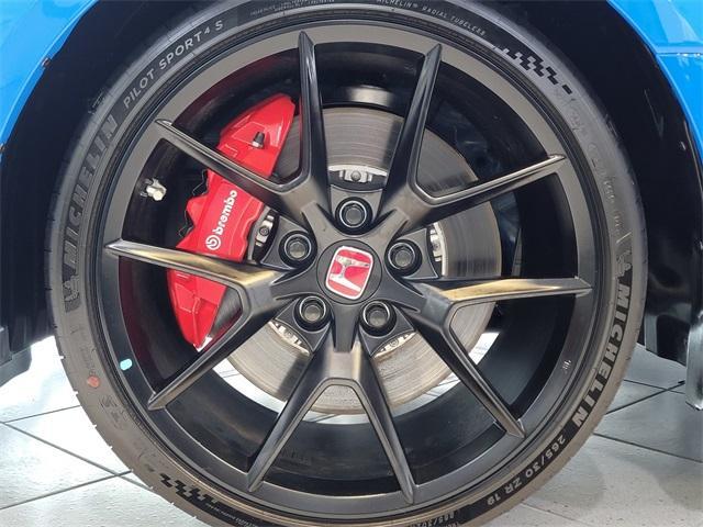 new 2025 Honda Civic Type R car, priced at $47,545