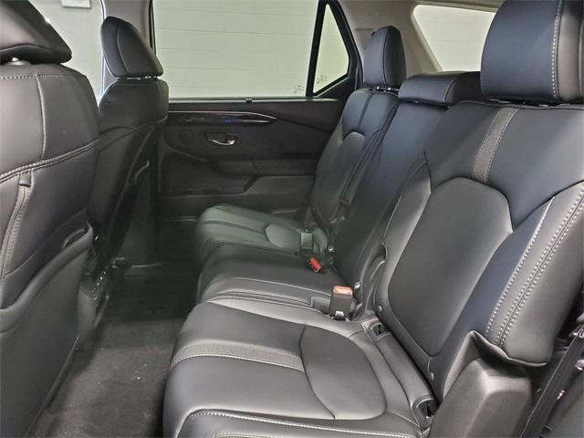 new 2025 Honda Pilot car, priced at $45,976