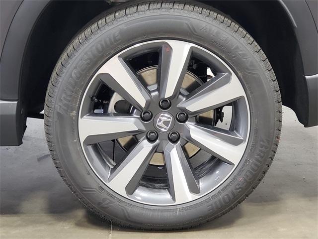 new 2025 Honda Pilot car, priced at $45,976