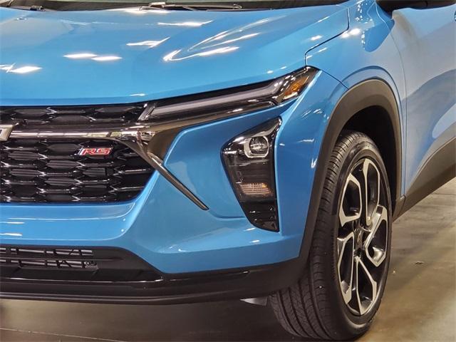 new 2025 Chevrolet Trax car, priced at $27,180