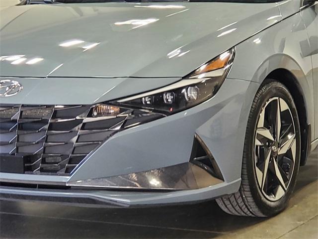 used 2022 Hyundai Elantra car, priced at $19,977