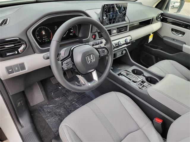 new 2025 Honda Pilot car, priced at $46,829