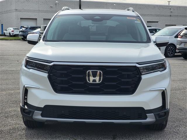 new 2025 Honda Pilot car, priced at $46,829
