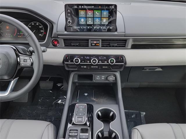 new 2025 Honda Pilot car, priced at $46,829