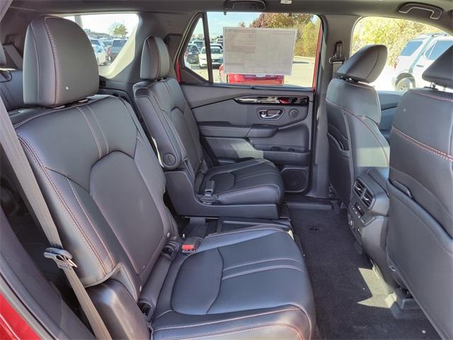 new 2025 Honda Pilot car, priced at $47,386
