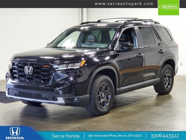 used 2025 Honda Pilot car, priced at $45,977