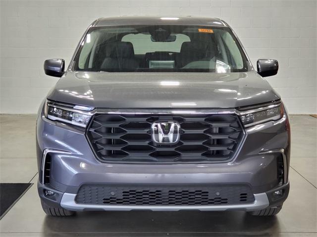 new 2025 Honda Pilot car, priced at $46,995