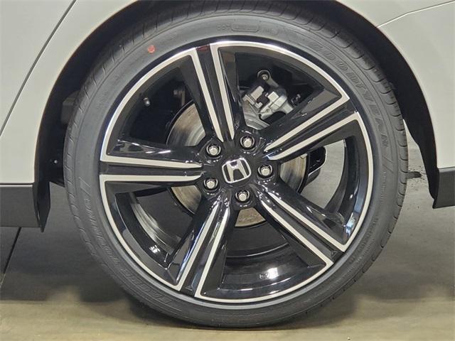 new 2025 Honda Accord Hybrid car, priced at $34,286