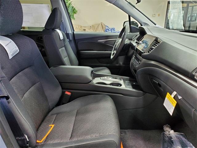 new 2025 Honda Ridgeline car, priced at $40,555