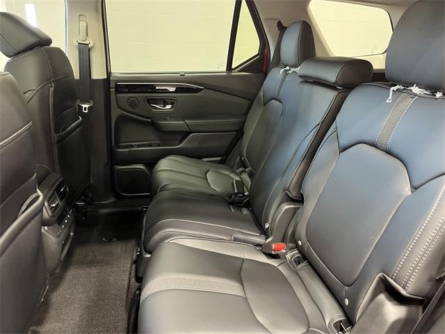 new 2025 Honda Pilot car, priced at $48,329