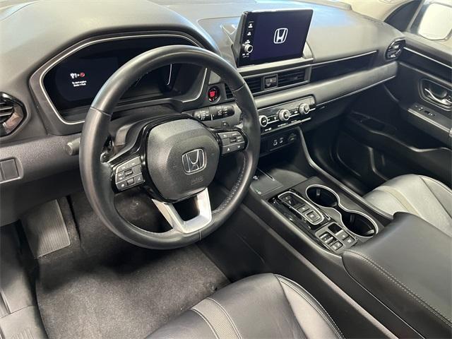 used 2025 Honda Pilot car, priced at $42,977