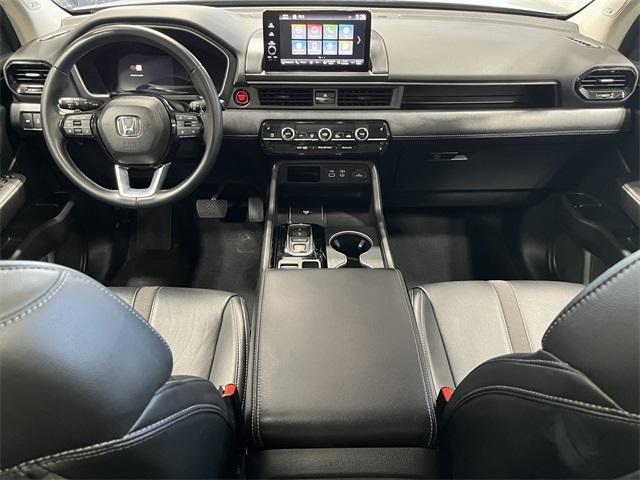 used 2025 Honda Pilot car, priced at $42,977