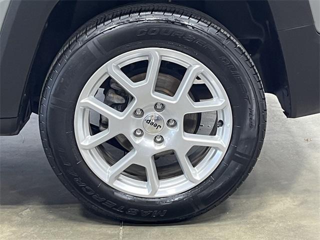 used 2022 Jeep Renegade car, priced at $15,977
