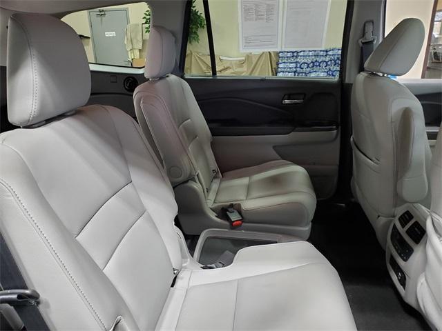 used 2021 Honda Pilot car, priced at $29,977