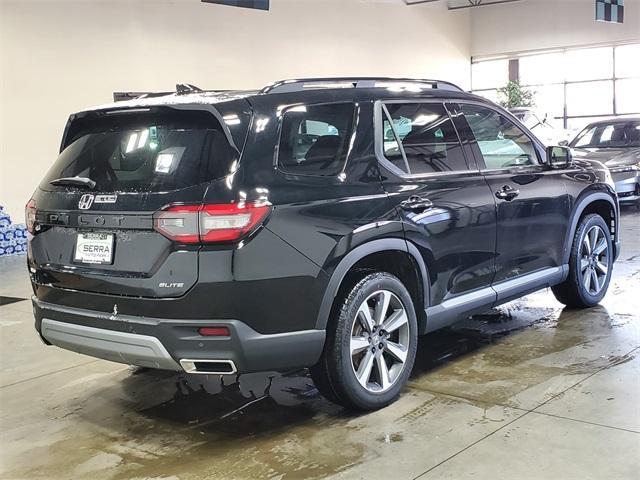 new 2025 Honda Pilot car, priced at $51,721