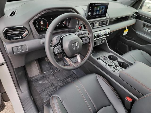 new 2025 Honda Pilot car, priced at $47,886