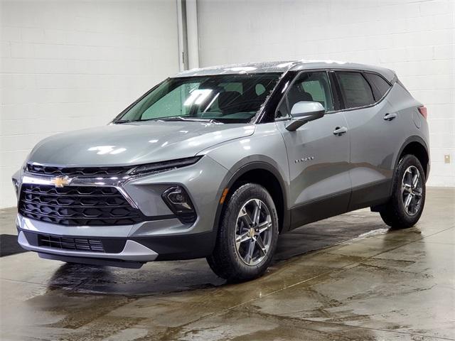 new 2025 Chevrolet Blazer car, priced at $38,146