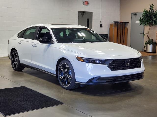 new 2025 Honda Accord Hybrid car, priced at $35,205