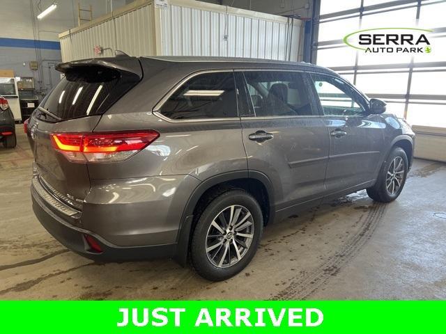 used 2018 Toyota Highlander car, priced at $25,977