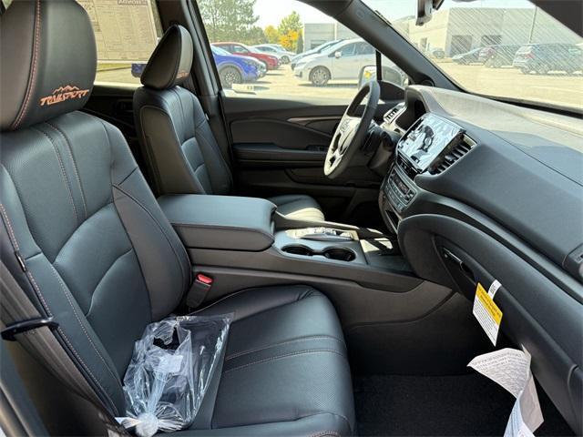 new 2025 Honda Ridgeline car, priced at $45,785