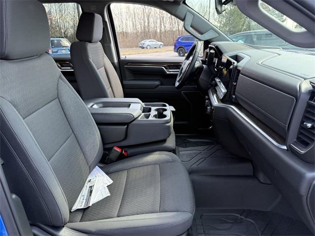 new 2025 Chevrolet Silverado 1500 car, priced at $52,644