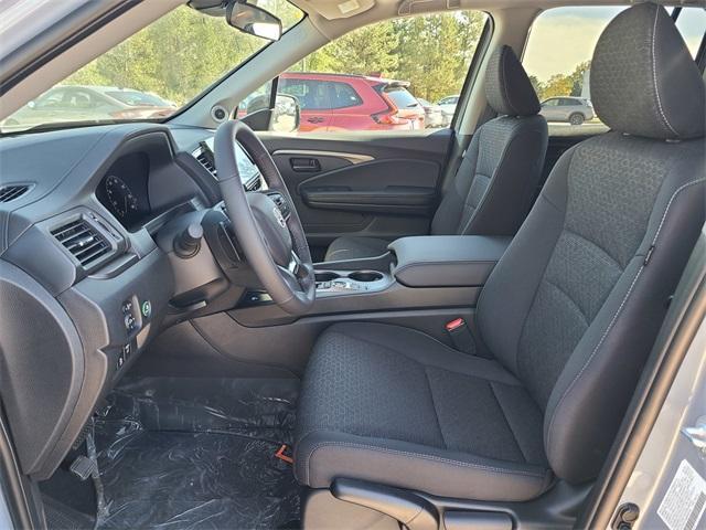 new 2025 Honda Ridgeline car, priced at $40,555