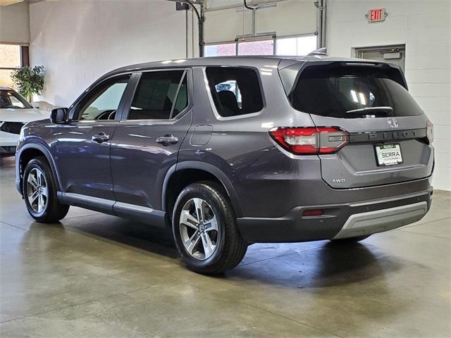 used 2025 Honda Pilot car, priced at $42,977