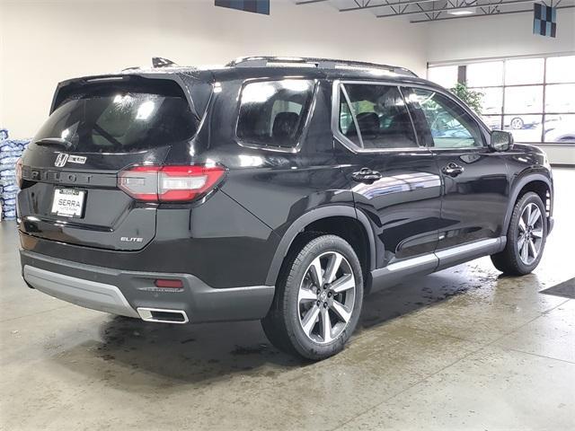 new 2025 Honda Pilot car, priced at $54,475