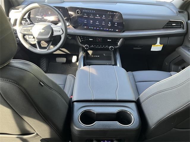 new 2025 Chevrolet Suburban car, priced at $81,619