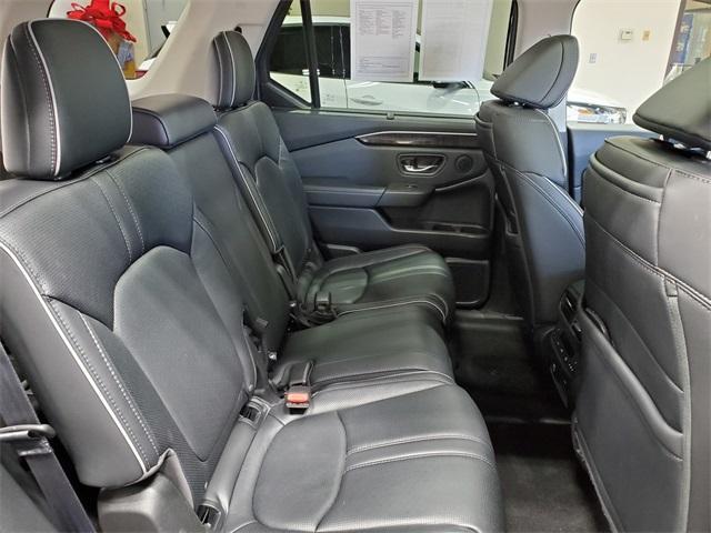 used 2023 Honda Pilot car, priced at $45,977