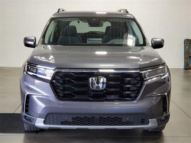 used 2023 Honda Pilot car, priced at $45,977
