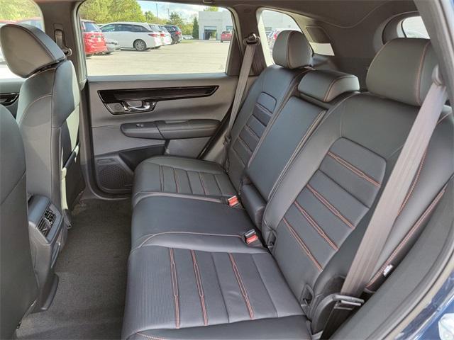 new 2026 Honda CR-V Hybrid car, priced at $43,700