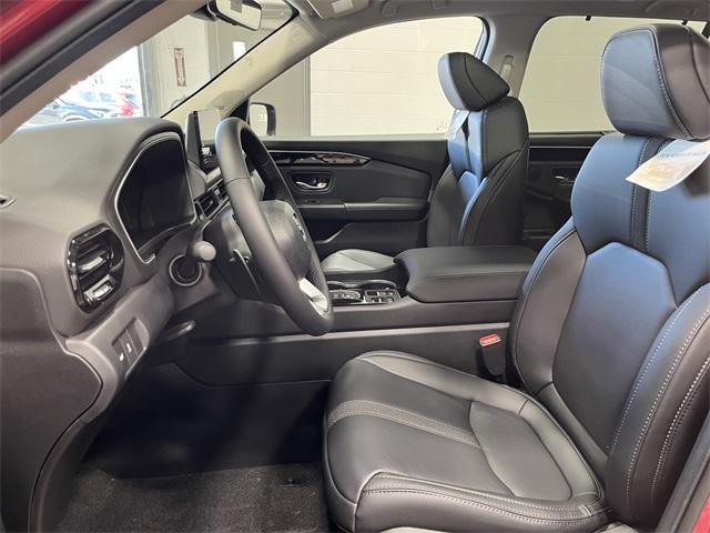 new 2025 Honda Pilot car, priced at $46,829