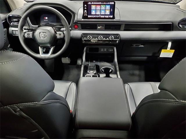 new 2025 Honda Pilot car, priced at $47,431