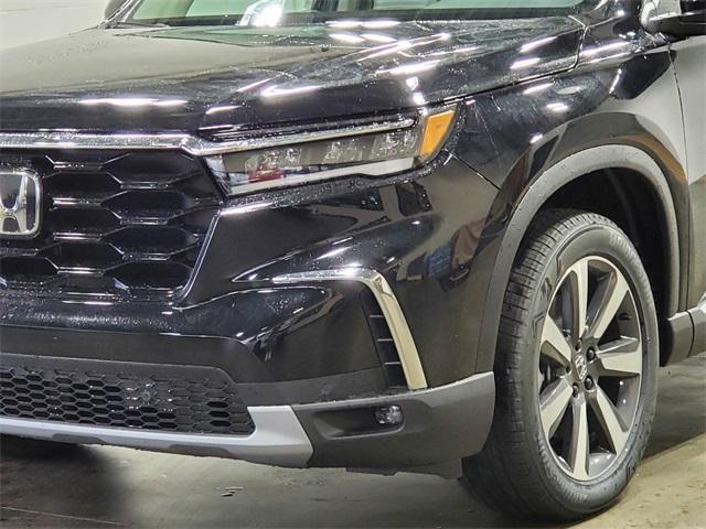 new 2025 Honda Pilot car, priced at $47,431